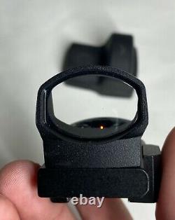 Leupold DeltaPoint Red Dot Sight Triangle Reticle 6MOA with Mount