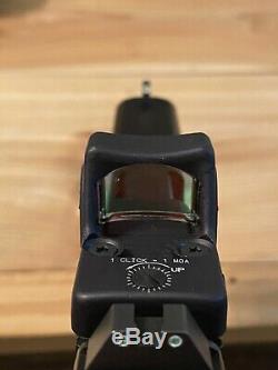 Trijicon 700742 RMR Type 2 Rm09 1MOA Adjustable LED Red Dot Sight