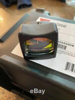 Trijicon RM07 RMR Red Dot Sight 6.5 moa Type 1 With Antiflicker Plate