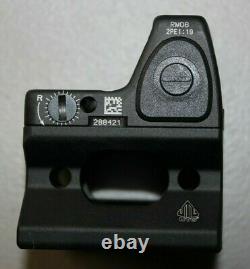 Trijicon RMR Type-1 3.25 MOA Adjustable Red Dot Sight, Black with 2 mounts, cover