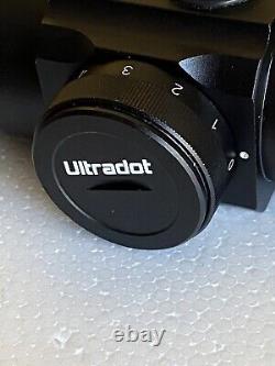 Ultra Dot 30mm Red Dot Sight 4 MOA Black Gen 1 / # UD-30B
